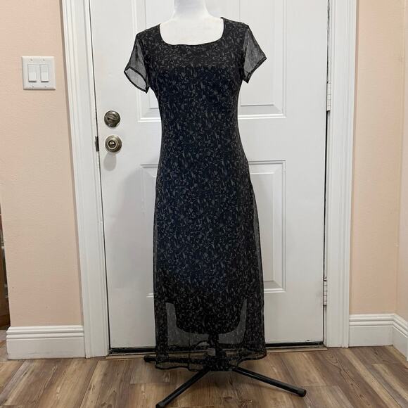 Ann Taylor Loft dress size 6 Petite. Sheer polyester floral print gray on black - Picture 1 of 7
